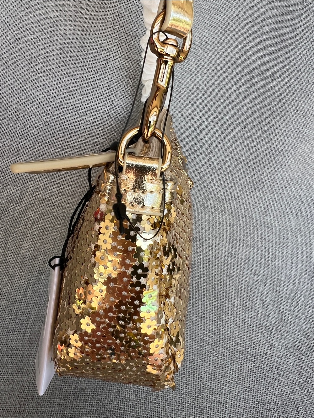 Kurt Geiger Highgate Small Wristlet Gold Sequins Evening - Picture 4 of 16